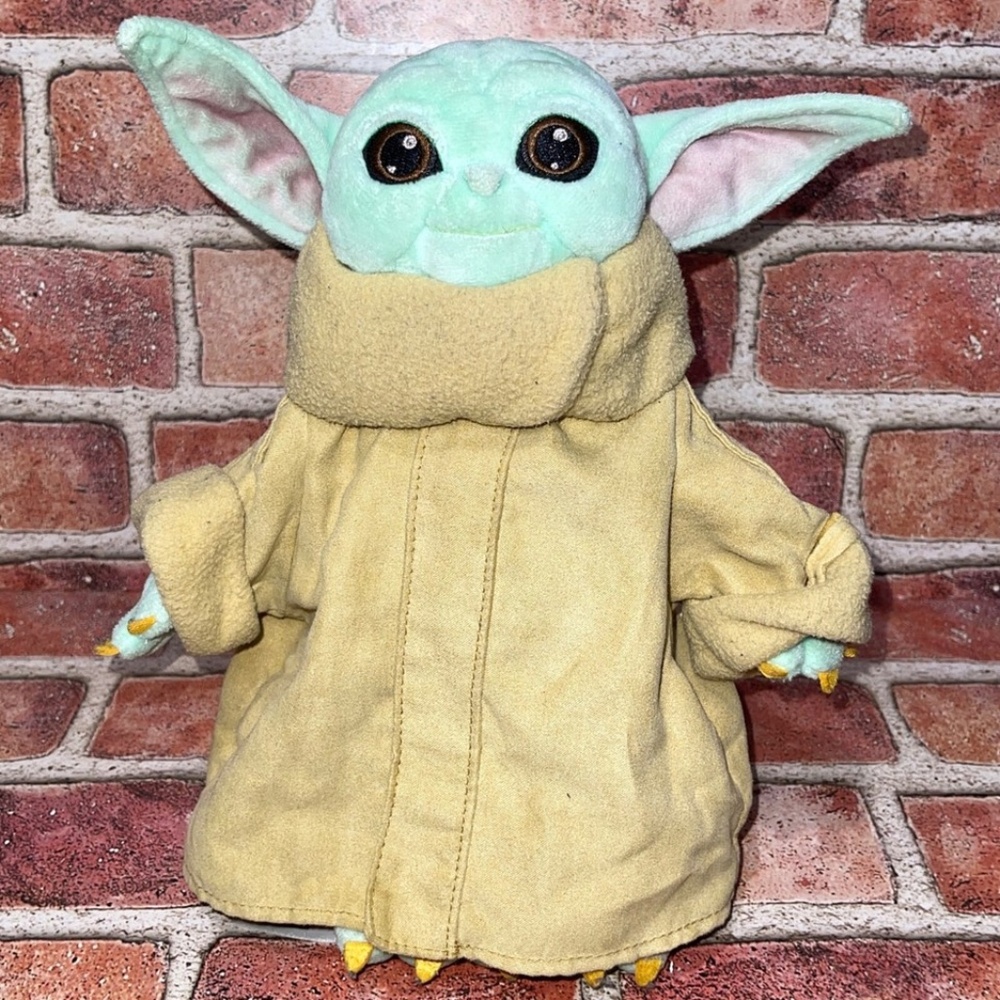 Pre-Owned Disney Parks Grogu Baby Yoda The Child Plush Star Wars Lucas Films